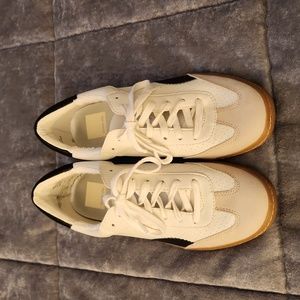 Dolce Vita Nadia Sneaker